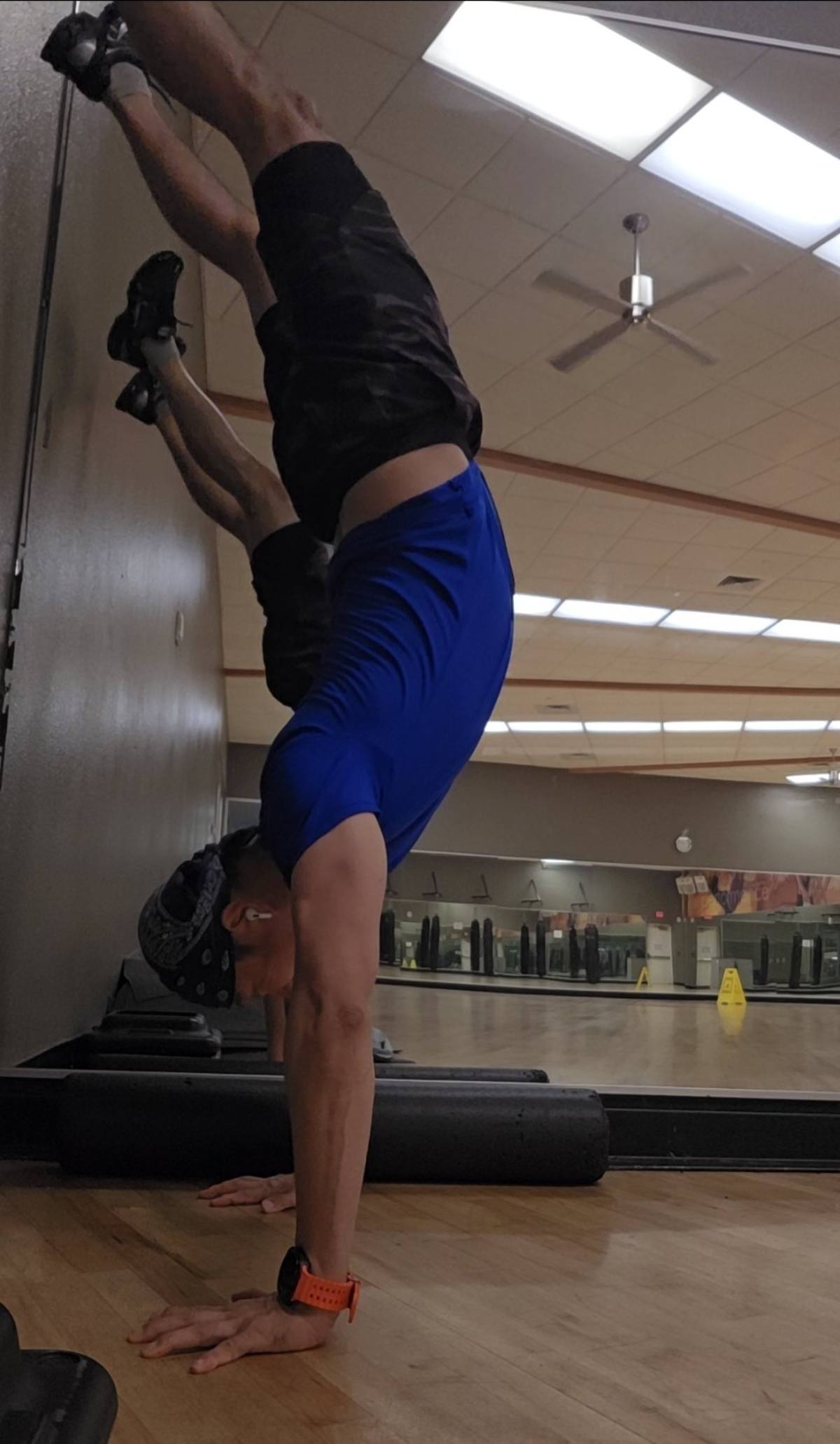 Handstand Day 91-115 · smoother