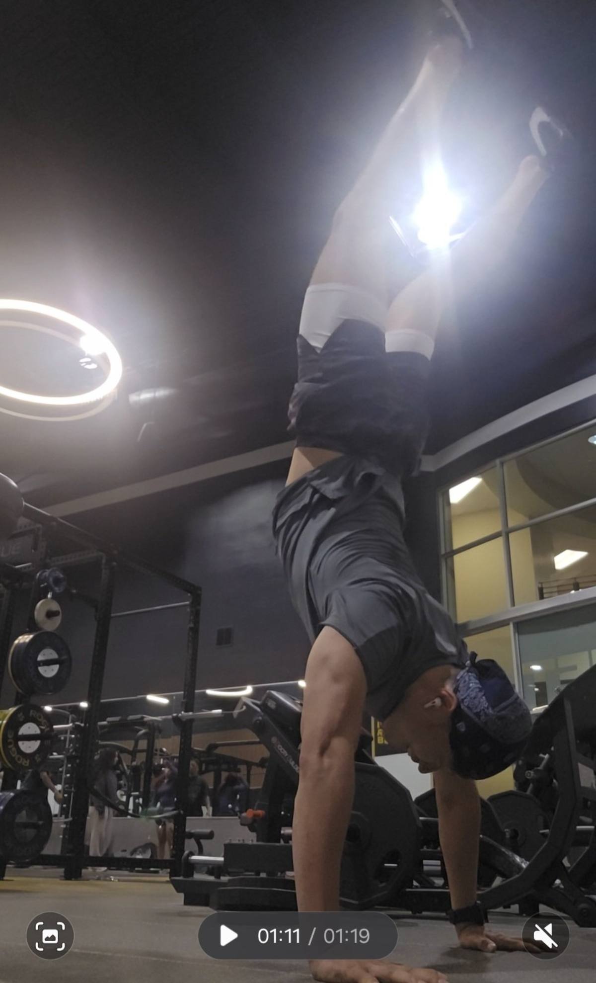 Handstand Day 91-115 · 30 min · 177 kcal