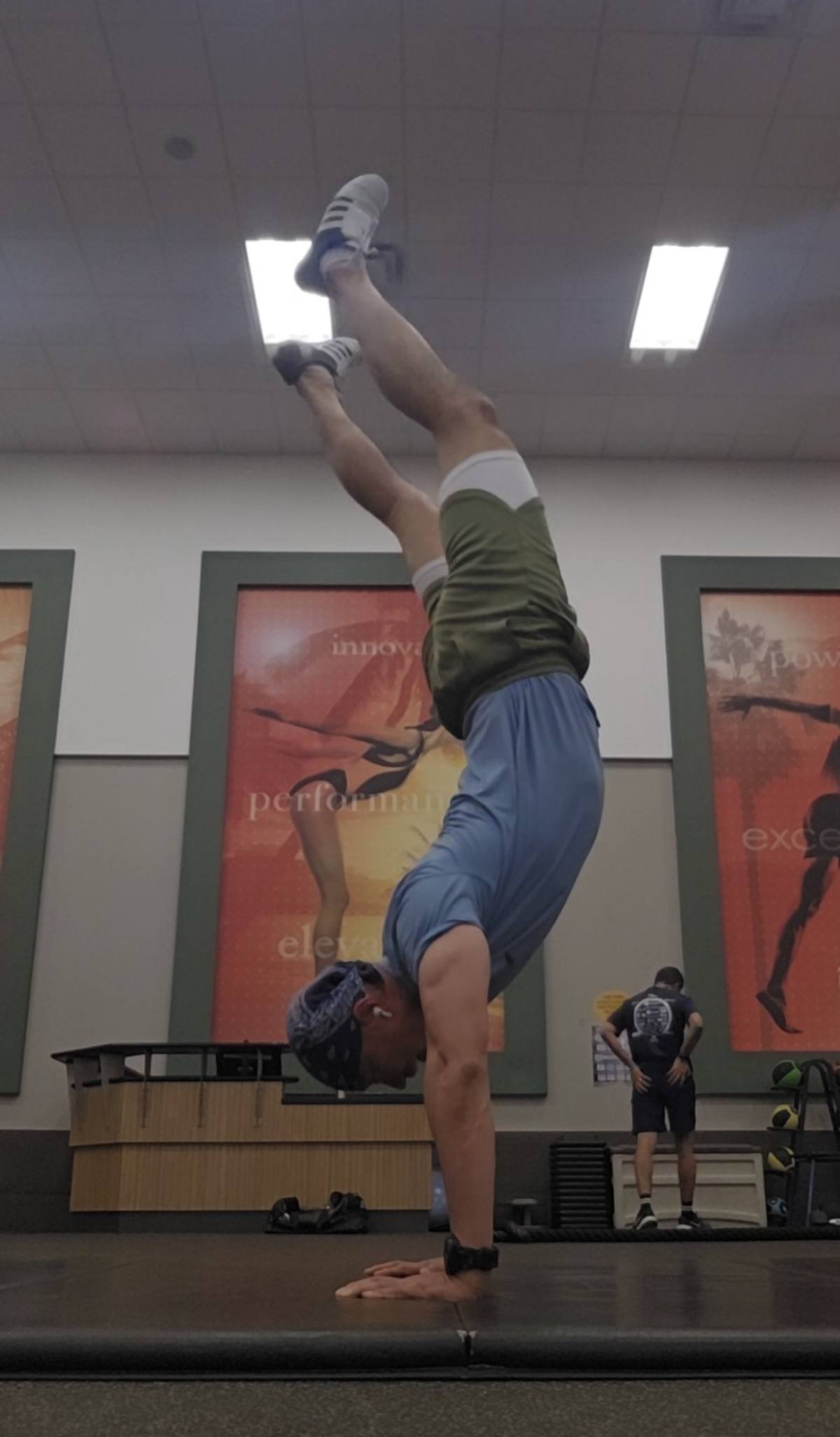 Handstand Day 116-130 · 130. Completed!!!!
